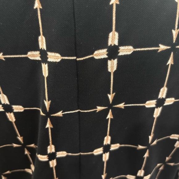 Tory Burch NWOT Mock Neck Long Sleeve Geometric Arrow Sleeve Mini Dress Sz M - Picture 4 of 9